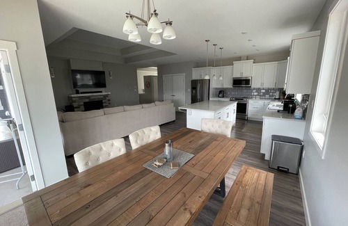 Okanagan-Similkameen House | 3 Bedroom Sleeps 8Great View New Home Sendero Canyon available all summer