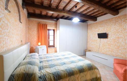 Ficulle Apartment | 3 Bedroom Stunning Apartment In Ficulle