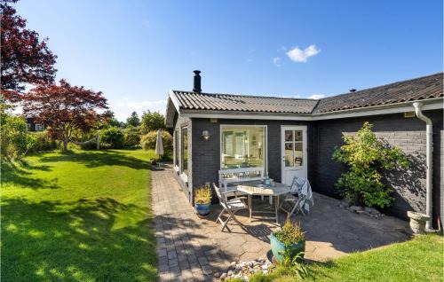 Beder Malling House | 3 Bedroom Stunning Home In Malling