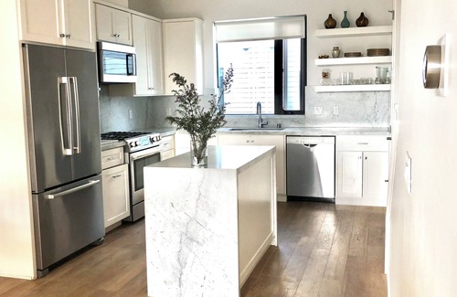 Upper Telegraph House | 3-bedroom townhome in walkable Rockridge close to UC Berkeley and SF.