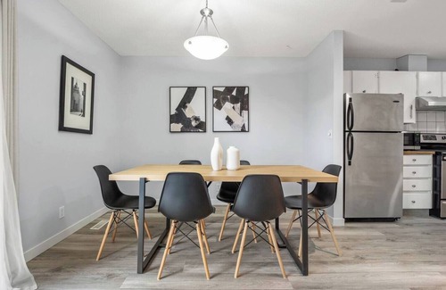 Montgomery House | 3-Bedroom Upper Unit Near Bow River with Yard