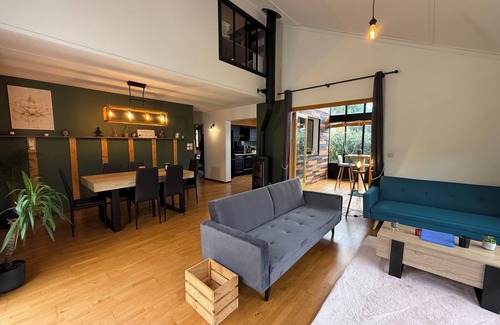 Lombez Villa | 3-bedroom villa in residence with swimming pool and tennis court 45 minutes from Toulouse