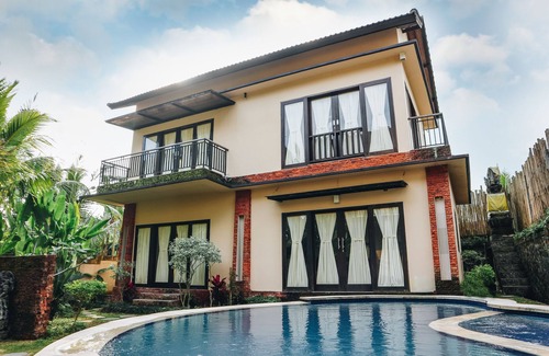 Sebatu Villa | 3 Bedroom Villa with Private Pool in the middle of rice field