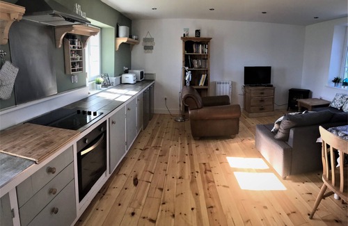 Kerlouan House | 3 bedroomed Breton stone farm house 800mt from the sea