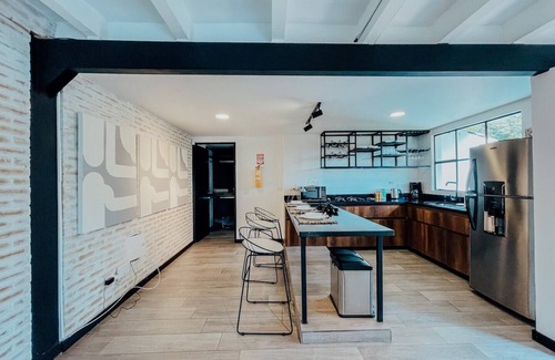 El Tesoro Apartment | 3 Bedrooms 3.5 Bathrooms