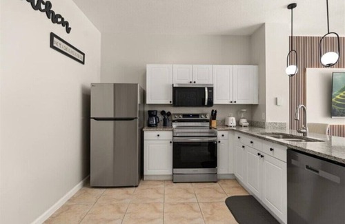 Windsor Palms House | 3 Bedrooms/3 Bathrooms/Windsor Palms (2318SP)