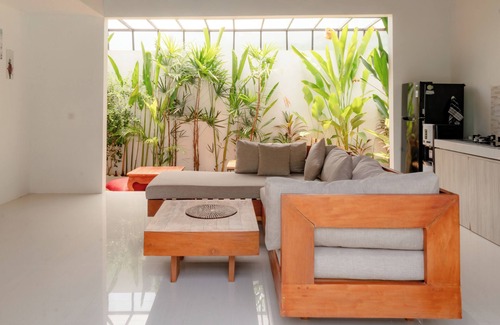 Selong Belanak Villa | 3 Bedrooms Private Villa with Pool near the Beach