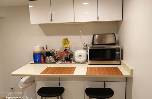Town of North Castle Apartment | 3-Br 2-Bath Apt & Sauna in Woods with Self check-in.