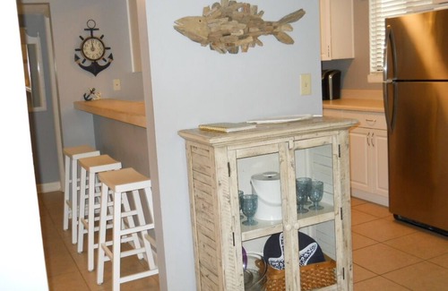 Palmetto Dunes Villa | 3 BR 2 Bath Villa With Balcony Overlooking Pool 4 and Private Access to Beach!