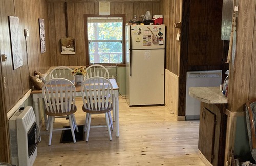 Mount Hope Cabin | 3 BR Cabin in Bankhead Forest of North Alabama