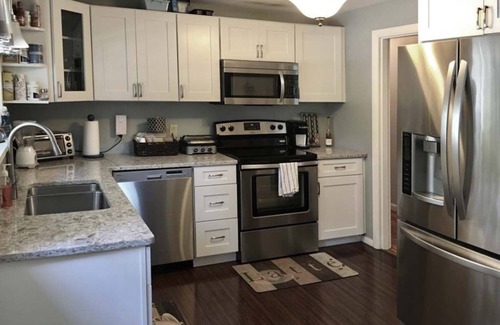 Narragansett House | 3 BR ranch in Mettatuxet on large, private lot with bocce court & outdoor shower