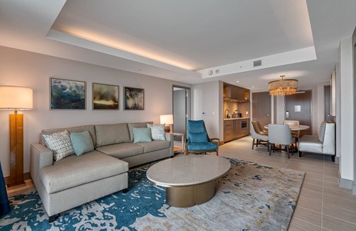 Clearwater Beach Condo | 3-BR Residence @ JWM Clearwater Beach ~ Pool, Hot Tub, Spa, Fitness Center, FREE Activities ~ #1411