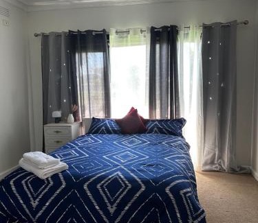 Werribee Villa | 3 BR villa in Werribee near to Werribee CBD