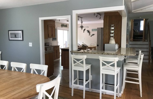 North Eastham House | 3 homes in one, pool, outdoor kitchen, wk to beach, great for multiple families