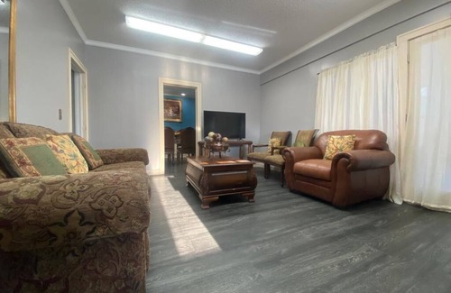 Willmar House | 3 HUGE BEDROOMS-SAVE COST