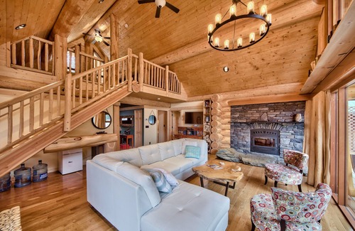 Sun Peaks House | 3 lakefront buildings