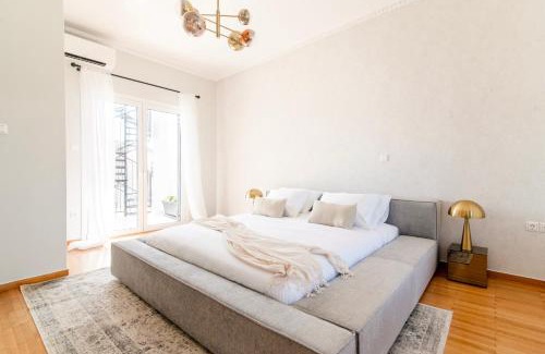 Anafiotika Apartment | 3 Level Acropolis Penthouse with Roof Garden Oasis