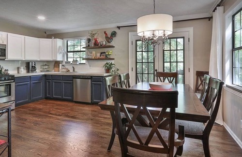 Newnan House | 3 Linden Drive