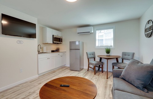 Wareham Apartment | 3 Mi to Beach & Pier: Pet-Friendly Cape Cod Apt!