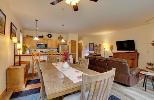 Willow Grove Condo | 3 Mi to Dillon Reservoir: Condo w/Hot Tub Access!