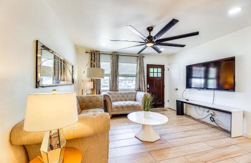 Mesa House | 3 Mi to Dtwn Mesa Home with Fenced Backyard!