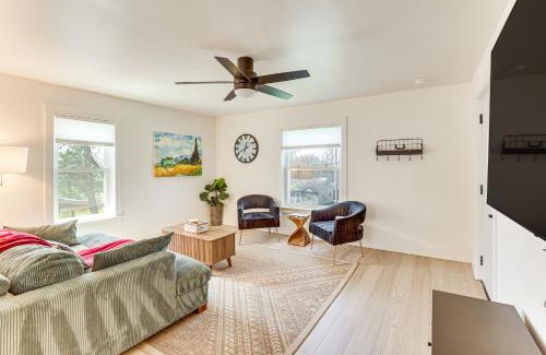 Youngstown Apartment | 3 Mi to Dtwn Quiet Youngstown Apt with Deck!