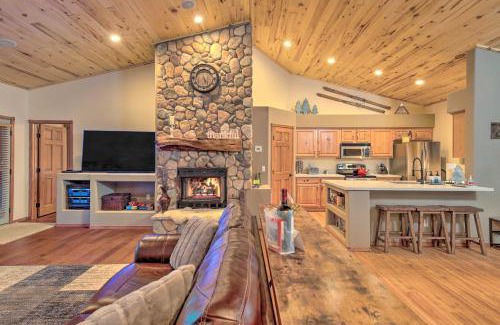 Torreon House | 3 Mi to Golf Course Show Low Escape with Fire Pit