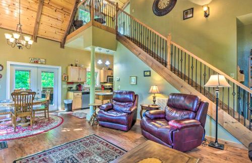 Hayesville House | 3 Mi to Museums Smoky Mountains Cabin with Deck