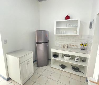 Alajuela House | 3 Min from SJO airport Kaeli