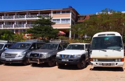 Ambohibao House | 3 minutes from the Airport - 4 BR/1 Bathroom