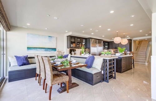 Mission Beach House | 3 Ocean Front Units * 3 Patios * 2 Levels