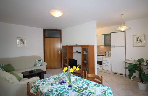 Mali Maj Apartment | 3 persone, near the beach, air conditioned, quiet location, family-friendly