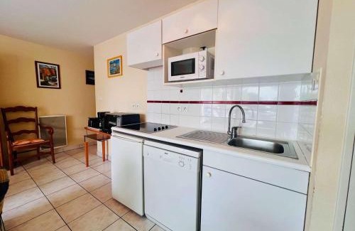 Quiberon Apartment | 3 pièces à Quiberon - 48m², balcon, plage à 20m, parking, animaux acceptés - FR-1-478-65
