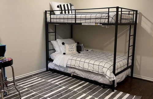 Bryan Other | 3 Points Ranch - Large Group Retreat Sleeps 28