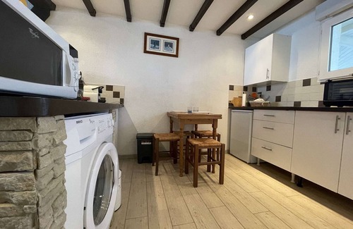 Port District Apartment | 3-room Apartment - Balcony with Sea View - 4 Guests - Near Beach