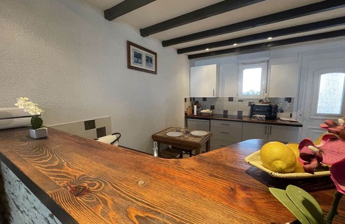 Port District Apartment | 3-room Apartment - Balcony with Sea View - 4 Guests - Near Beach