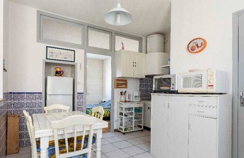 Marseillan Plage Apartment | 3-Room Apartment with Air Conditioning Near Market in Marseillan-Plage