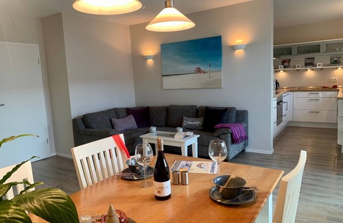St. Peter-Ording Apartment | 3-room apartment for up to 4 people on the 1st floor.
