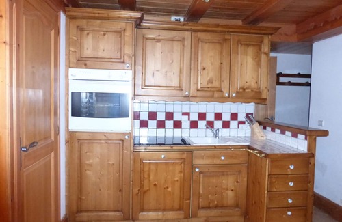 Meribel Village Apartment | 3-Room Apartment for 6 in Méribel Village, Ski-In/Ski-Out, Access to Heated Pool