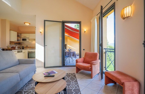 Susello Apartment | 3-room apartment in an exceptional residence with approx. 8 ha. large park and pool