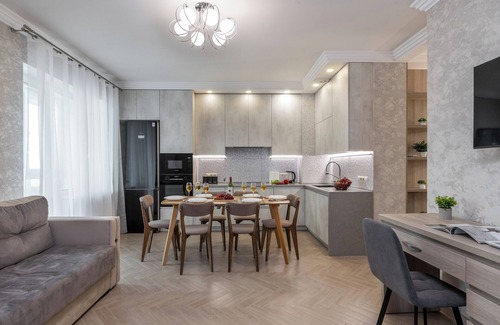 Pervomaysky District Apartment | 3-room apt with view of National Library