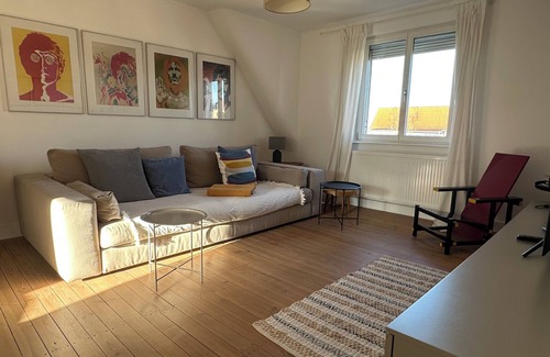 Kaiserslautern Apartment | 3 room DG apartment near university and institutes