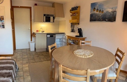 Saint-Jean-dʼAulps Apartment | 3-room ski-in/ski-out with balcony in Saint-Jean-d'Aulps