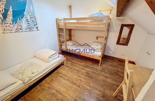 Valloire Apartment | 3 rooms 6 people Private covered parking Free Wifi