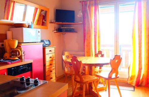 Eclose-Ouest Apartment | 3 rooms flat -6 sleeps in Alpe d'Huez 1850m - Very beautiful released sight