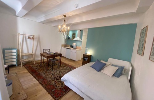 Hyeres City Centre Apartment | 3 Studios Hyères - Centre ville rue piétonne - Manon