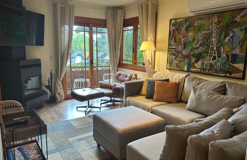 Planalto Apartment | 3 suites com Jacuzzi e Lareira - Duplex perto do Centro