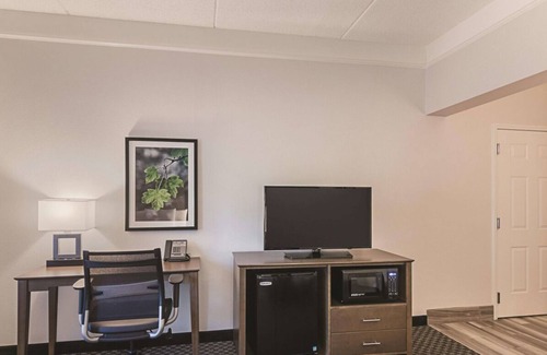 Orlando House | 3 x 2 Double Beds Mobility Accessible Rm at La Quinta Inn by Wyndham Orlando UCF