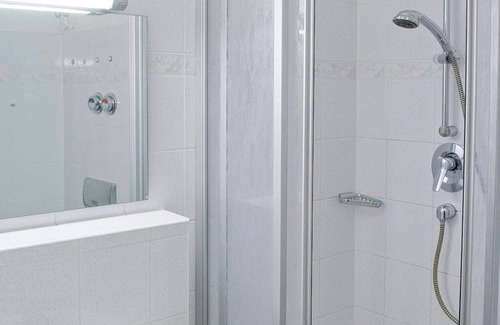 Heringsdorf Apartment | 3-zimmer Ferienwohnung mit Sonnigem Balkon in Erstklassiger Lage am Ostseestrand