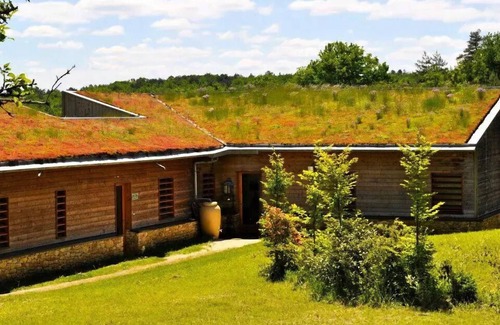 Sorges-et-Ligueux-en-Perigord Villa | 3-Zimmer-Longère-Haus für 5/6 Personen